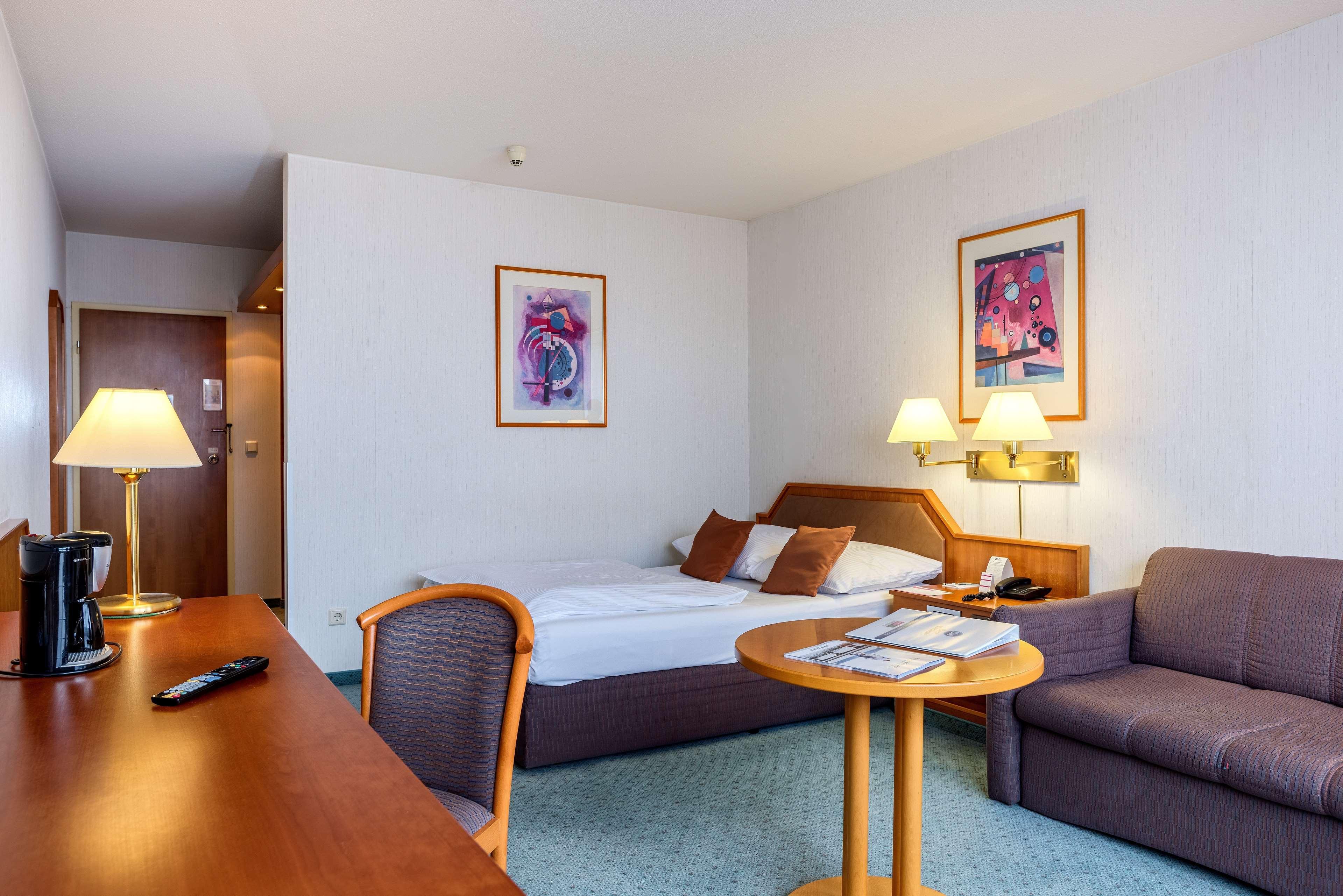 Leoso Hotel Ludwigshafen Exterior photo
