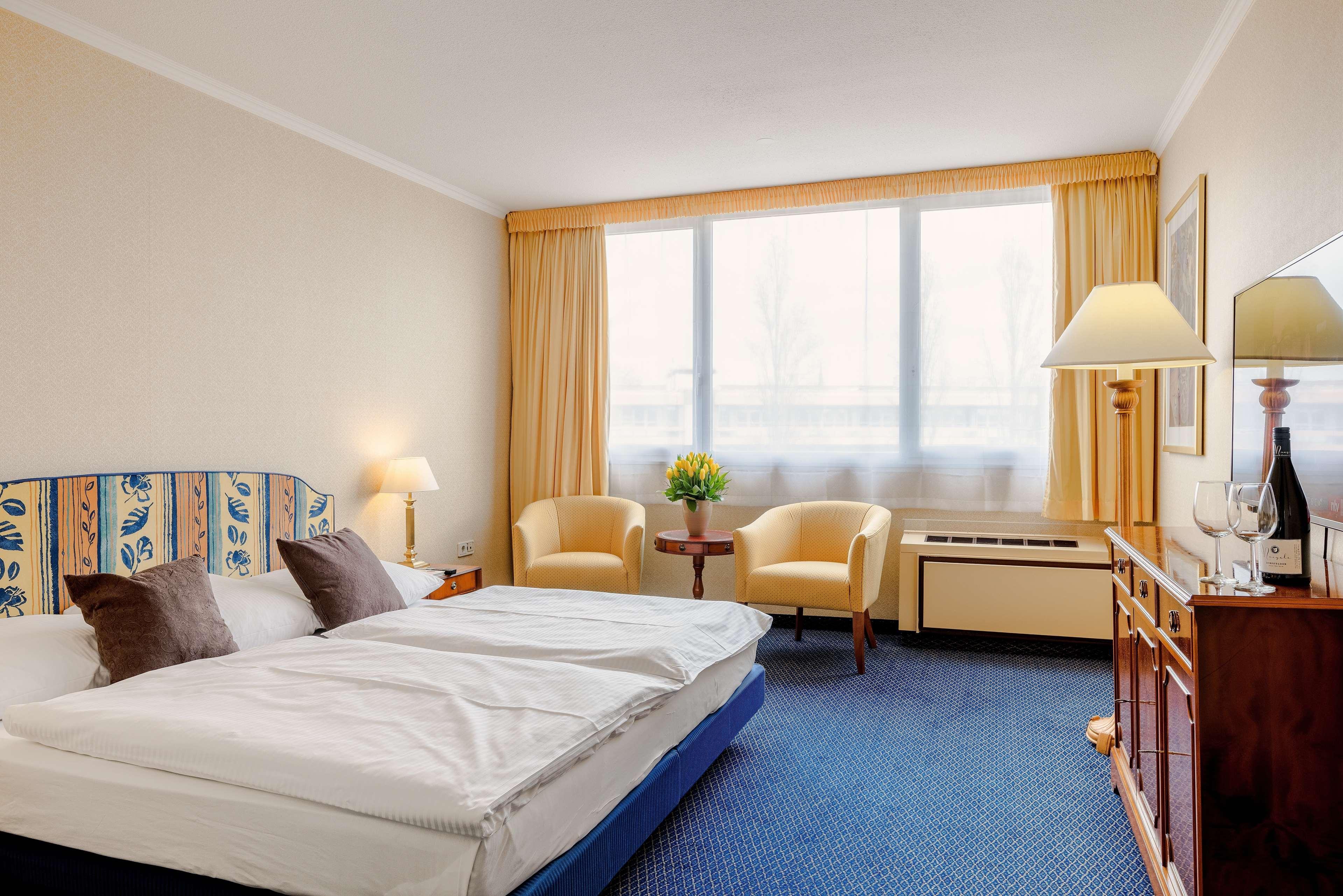 Leoso Hotel Ludwigshafen Exterior photo